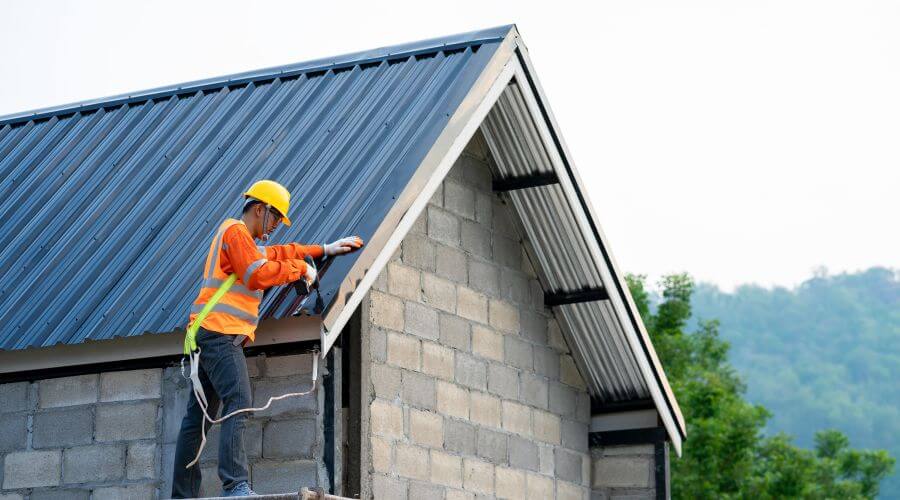 Professional gutter cleaning in Dresser, WI
